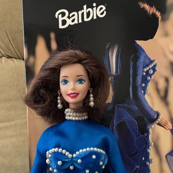 NEW AUTH EVENING PEARL PRESIDENTIAL PORCELAIN LTD BARBIE DOLL #12825 - Picture 4 of 16